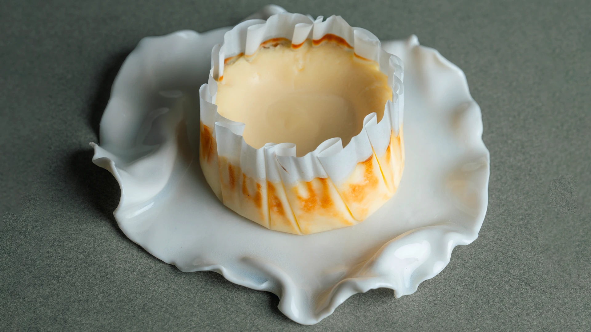 Creamy Cheesecake by Hoso Basque